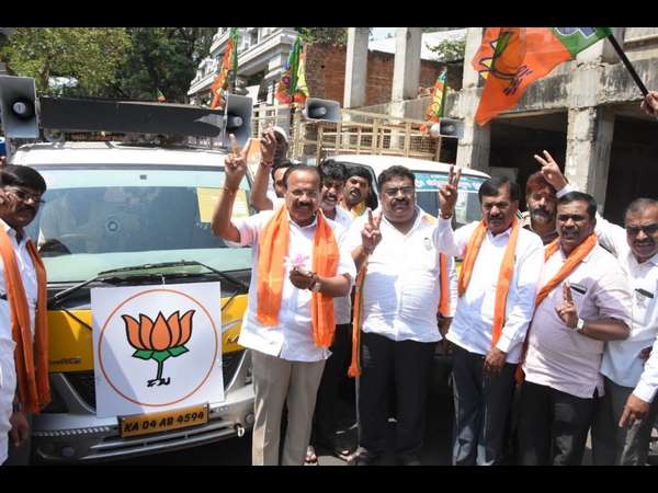 ದೇವಸ್ಥಾನಗಳಲ್ಲಿ ವಿಶೇಷ ಪೂಜೆ