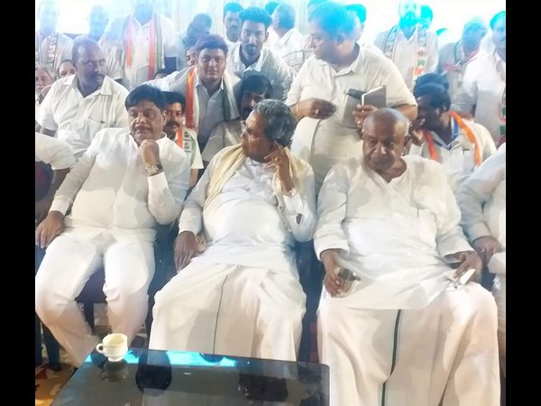 ದೇಶದ ಹಿತ ಕಾಪಾಡಲು ಜೊತೆಗಿದ್ದೇವೆ 
