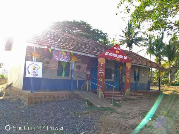 This time 17 special polling stations has opened in Uttara Kannada