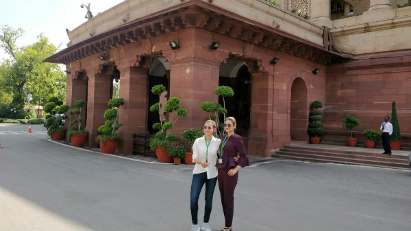 ಅಶ್ಲೀಲ ಭಾಷೆಯಲ್ಲಿ ಟ್ರೋಲ್