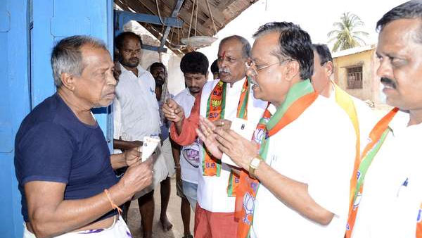 ವಾಲ್ಮೀಕಿ ಜನಾಂಗ, ಕುರುಬ ಮತದಾರರು