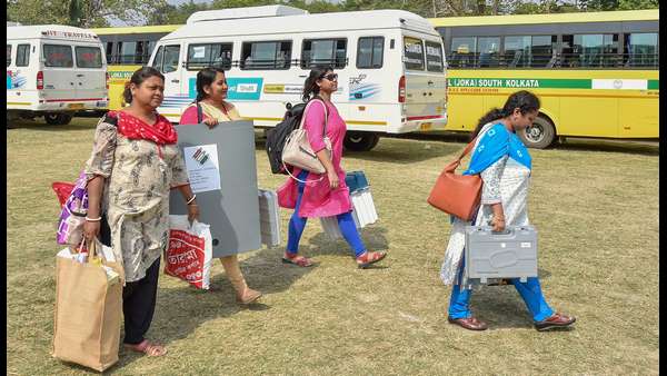 ಪಶ್ಚಿಮ ಬಂಗಾಳದ ಒಂಬತ್ತು ಕ್ಷೇತ್ರಕ್ಕೆ ಮತದಾನ ಪಶ್ಚಿಮ ಬಂಗಾಳದ ಒಂಬತ್ತು ಕ್ಷೇತ್ರಕ್ಕೆ ಮತದಾನ