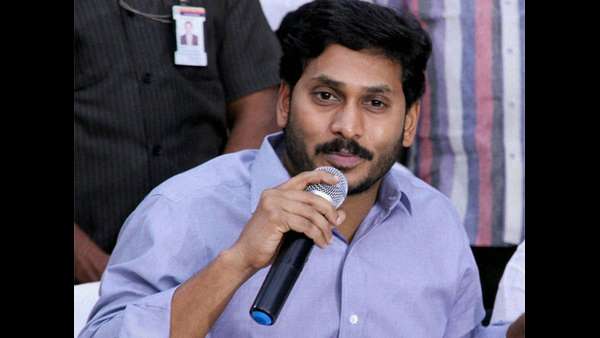 ನಾಯ್ಡು ನಡೆ ಬಗ್ಗೆ ಜನರಲ್ಲೇ ಅಸಮಾಧಾನ ನಾಯ್ಡು ನಡೆ ಬಗ್ಗೆ ಜನರಲ್ಲೇ ಅಸಮಾಧಾನ