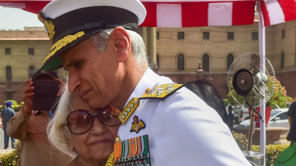 ಫ್ಲ್ಯಾಗ್ ಆಫೀಸರ್ ಆಗಿ ಸೇವೆ 