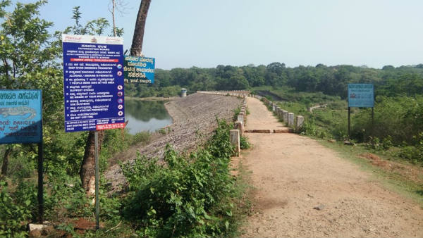 ಸೂಚನಾ ಫಲಕ ಅಳವಡಿಕೆ