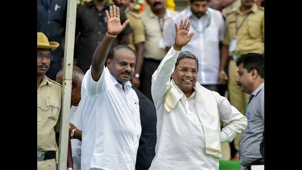 ಬಿರುಸುಗೊಂಡ ಸಿಎಂ ಹುದ್ದೆ ಚರ್ಚೆ