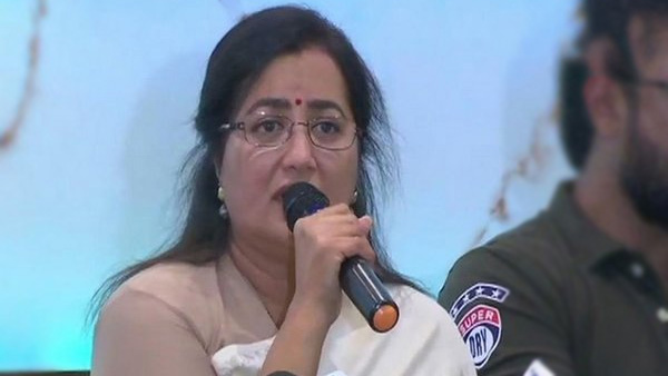 10 ರಿಂದ 11.11 ರ ತನಕ 500ರೊಳಗೆ ಇಬ್ಬರಿಗೂ ಮುನ್ನಡೆ 10 ರಿಂದ 11.11 ರ ತನಕ 500ರೊಳಗೆ ಇಬ್ಬರಿಗೂ ಮುನ್ನಡೆ