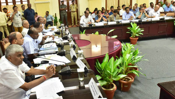 ರೈತರ ಸಹಭಾಗಿತ್ವದಡಿ ಕೆರೆಗಳ ಹೂಳು ತೆಗೆಯಿರಿ