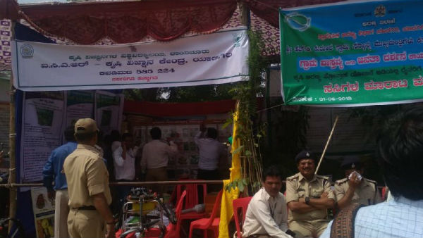 Chandraki village in Yadgir ready for village stay of Kumaraswamy