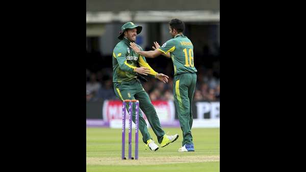 ಟೀಕೆಗಳಿಂದಾಗಿ ನಿವೃತ್ತನಾದೆ ಟೀಕೆಗಳಿಂದಾಗಿ ನಿವೃತ್ತನಾದೆ