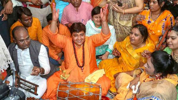 ಸಾಧ್ವಿ ಪ್ರಗ್ಯಾಸಿಂಗ್ ಠಾಕೂರ್ ವಿವಾದಕಾರಿ ಹೇಳಿಕೆ 