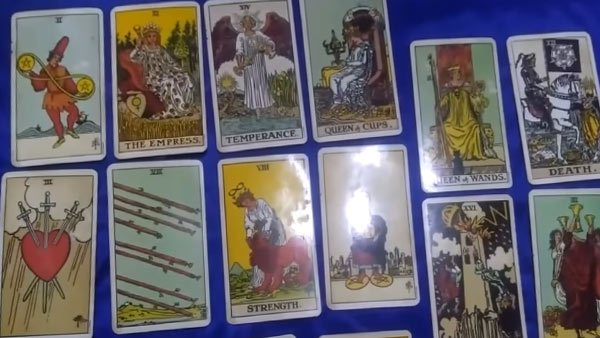 ಹಲವು ಸಂಧಾನದ ಮೂಲಕ ಸರ್ಕಾರ ಉಳಿಸಿಕೊಂಡಿದ್ದಾರೆ