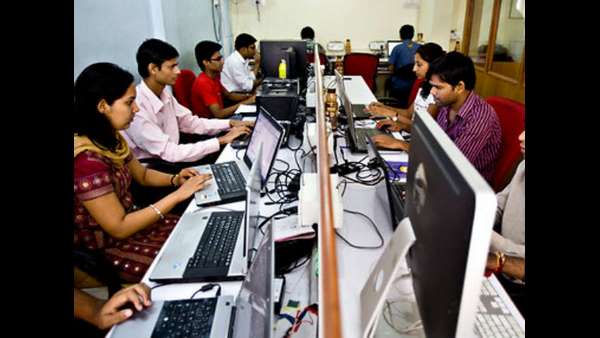 ನಗರದಲ್ಲಿ ನಿರುದ್ಯೋಗ ಹೆಚ್ಚು ನಗರದಲ್ಲಿ ನಿರುದ್ಯೋಗ ಹೆಚ್ಚು