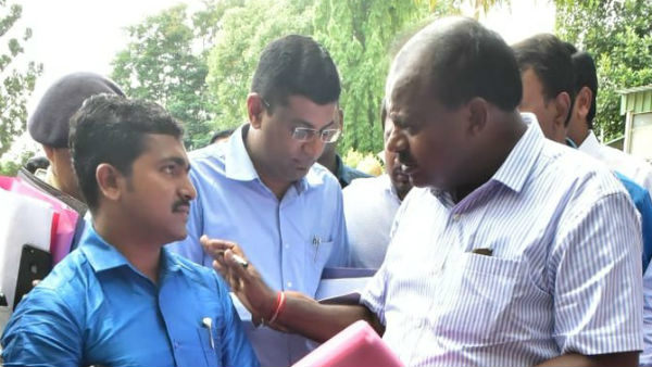 ಮುಕ್ತವಾಗಿ ಸ್ವೀಕರಿಸುವೆ 