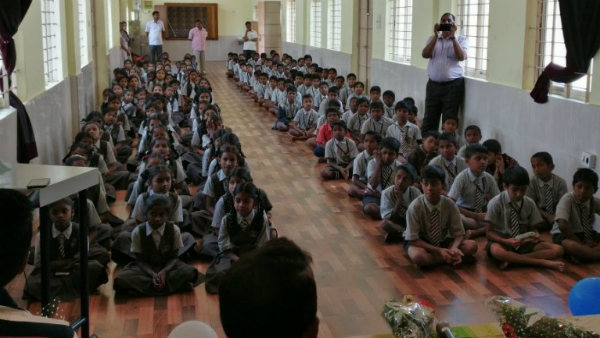 ತಮ್ಮ ಮನೆಯ ಹಾಗೆ ಶುಚಿಯಾಗಿಟ್ಟಿದ್ದಾರೆ ತಮ್ಮ ಮನೆಯ ಹಾಗೆ ಶುಚಿಯಾಗಿಟ್ಟಿದ್ದಾರೆ