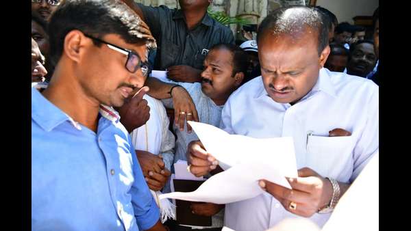 ಗ್ರಾಮ ವಾಸ್ತವ್ಯ ಉತ್ತಮವಾಗಿ ನಡೆಯುತ್ತಿದೆ