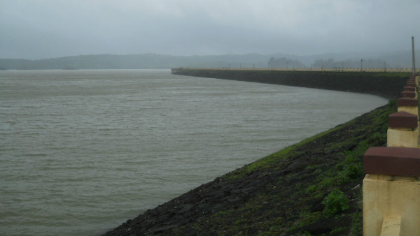 1964ರಲ್ಲಿ ನಿರ್ಮಾಣಗೊಂಡ ಅಣೆಕಟ್ಟು