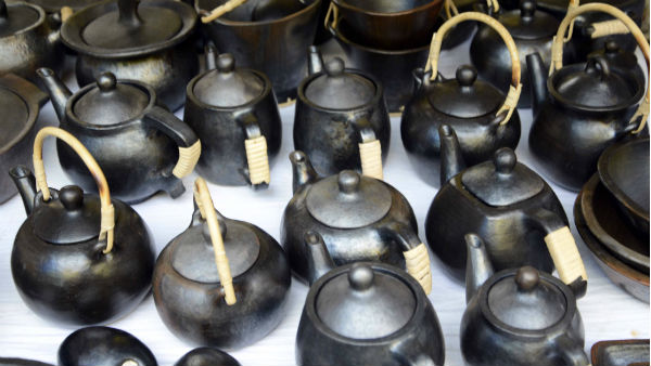 ಅನೇಕ ಕರಕುಶಲ ವಸ್ತುಗಳು ಲಭ್ಯವಿದೆ