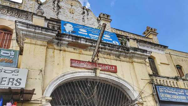 Court ordered to demolish Devaraja Market in Mysuru Court ordered to demolish Devaraja Market in Mysuru