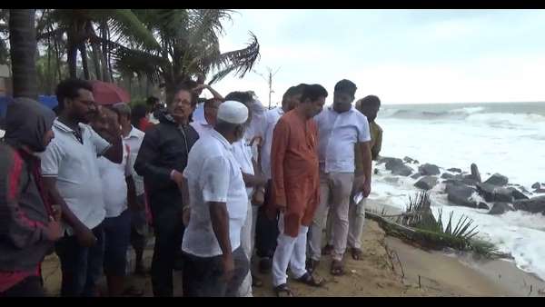 ಸಂತ್ರಸ್ತರಿಗೆ ಸಹಾಯದ ಭರವಸೆ