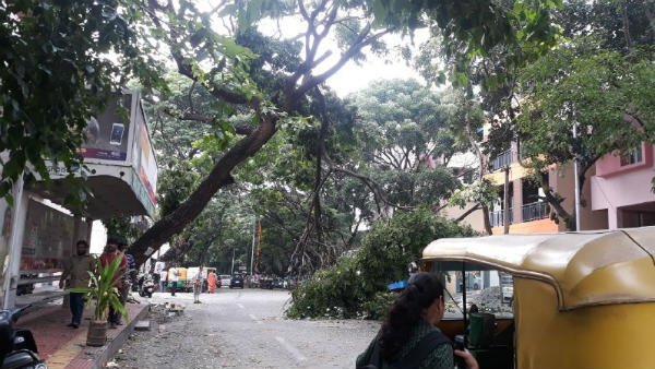 ಅಧಿಕಾರಿಗಳ ನಿರ್ಲಕ್ಷ್ಯಕ್ಕೆ ಸಿಬ್ಬಂದಿಗಳಿಗೆ ಪೀಕಲಾಟ 