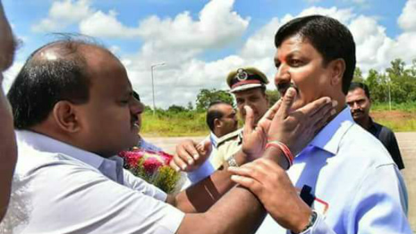 ರಾಮಲಿಂಗರೆಡ್ಡಿ ತಮ್ಮದೇ ಪಕ್ಷದ ಕೆಲವು ಹಿರಿಯ ಮುಖಂಡರ ವಿರುದ್ದ ಅಪಸ್ವರ 