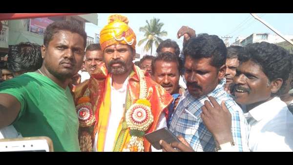 ಮುನಿಯಪ್ಪ ಅವರನ್ನು ಎಸ್ ಮುನಿಸ್ವಾಮಿ ಸೋಲಿಸಿದ್ದುರು ಮುನಿಯಪ್ಪ ಅವರನ್ನು ಎಸ್ ಮುನಿಸ್ವಾಮಿ ಸೋಲಿಸಿದ್ದುರು