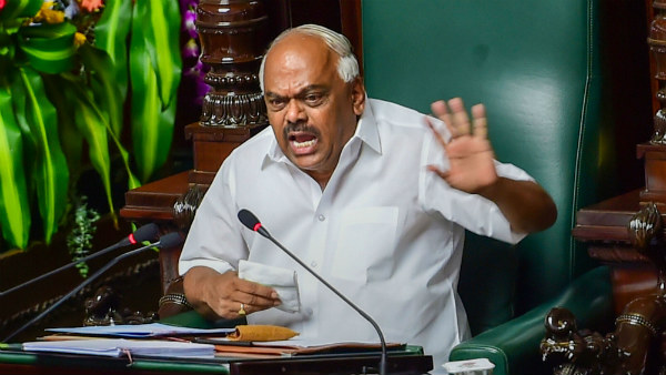 ಕ್ರಿಮಿನಲ್ಗಳಿಗೆ ಝೀರೋ ಟ್ರಾಫಿಕ್ ಕೊಟ್ಟುಬಿಡಿ: ಸ್ಪೀಕರ್ ಗರಂ ಕ್ರಿಮಿನಲ್ಗಳಿಗೆ ಝೀರೋ ಟ್ರಾಫಿಕ್ ಕೊಟ್ಟುಬಿಡಿ: ಸ್ಪೀಕರ್ ಗರಂ