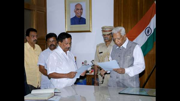 ಬೋಪಯ್ಯ ಮೇಲೆ ಯಡಿಯೂರಪ್ಪಗೆ ಒಲವು