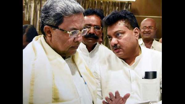 ಇಬ್ಬರು ಅತೃಪ್ತರು ಸಿದ್ದರಾಮಯ್ಯ ಸಂಪರ್ಕದಲ್ಲಿ: ಎಂಬಿ ಪಾಟೀಲ್