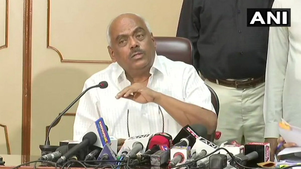 ಸುದ್ದಿಗೋಷ್ಠಿ ವೇಳೆ ಭಾವುಕರಾದ ರಮೇಶ್ ಕುಮಾರ್