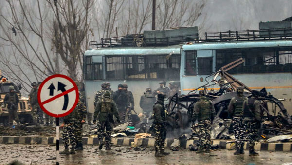 ಪುಲ್ವಾಮಾದಲ್ಲಿ ಉಗ್ರರ ದಾಳಿ 