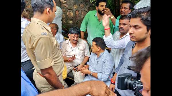 ಬಲವಂತವಾಗಿ ಗಡಿಪಾರು 