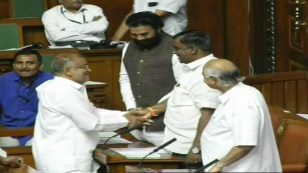 Is CM Kumraswamy unhappy with minister GT Devegowda over his discussion with BJP leaders 