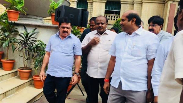 ವಿಶ್ವಾಸಮತಯಾಚನೆ ದಿನದ ತಂತ್ರ