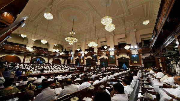 ಮದ್ರಾಸ್ ಹೈಕೋರ್ಟ್, ಸ್ಪೀಕರ್ ತೀರ್ಮಾನವನ್ನು ಎತ್ತಿಹಿಡಿದಿತ್ತು