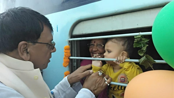 ಮಧ್ಯಪ್ರದೇಶ ಸರಕಾರದ ಸಾರ್ವಜನಿಕ ಸಂಪರ್ಕ ಸಚಿವ ಪಿ ಸಿ ಶರ್ಮಾ 