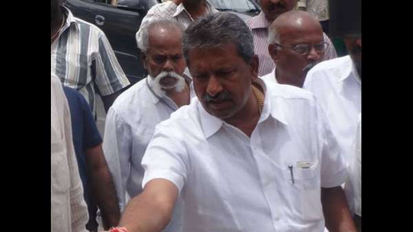 ರಾಜಕಾರಣ ಇಲ್ಲದಿದ್ದರೆ ಮನೆಯಲ್ಲಿರುತ್ತೇವೆ 