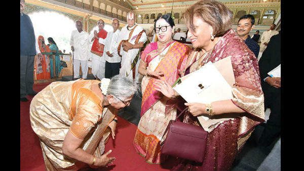 jayachamaraja wadeyar name to new Mysuru University campus 