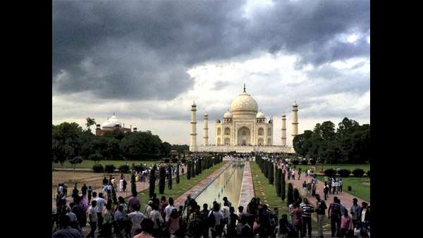 ಮಲ್ತಾನಿ ಮಿಟ್ಟಿ ಚಿಕಿತ್ಸೆ ಈ ಹಿಂದೆಯೂ ನಡೆದಿತ್ತು 