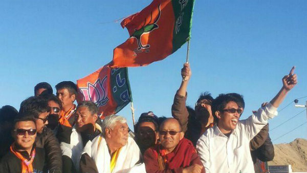 'ಲಡಾಕ್‌ಗಾಗಿ ಮೊಸಳೆ ಕಣ್ಣಿರು ಸುರಿಸಲಾಗುತ್ತಿದೆ'