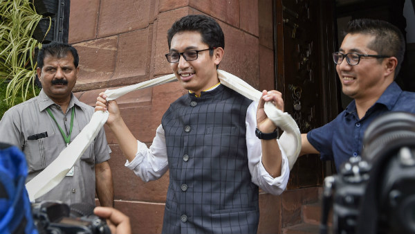 'ಆ ಎರಡು ಕುಟುಂಬಗಳ ಅಪ್ಪನ ಆಸ್ತಿಯಲ್ಲ ಕಾಶ್ಮೀರ'