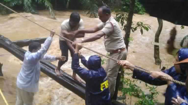 Rescue Of Hubli Tourist Trapped in Shirley Falls