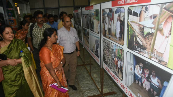 ಚಿತ್ರ ಸಹಿತಿ ವಿವರಣೆ