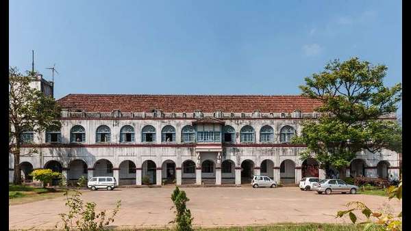  ಪ್ರವಾಸಿಗರು ಶಾಪ ಹಾಕುವುದು ತಪ್ಪಬೇಕು