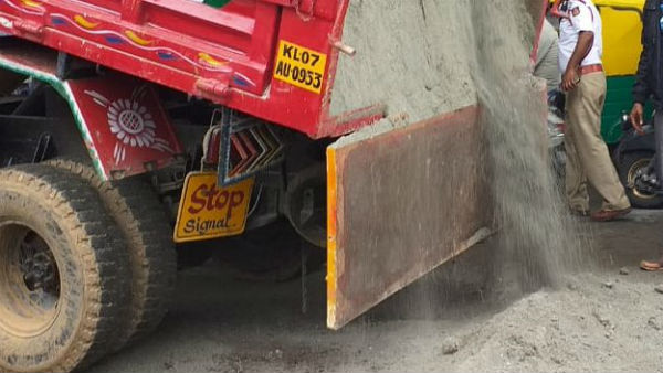 This Is How BBMP Give a Solution To KR Market Road Problem