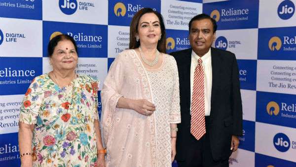 ಒಂದೂವರೆ ಕೋಟಿ ಗ್ರಾಹಕರು ಒಂದೂವರೆ ಕೋಟಿ ಗ್ರಾಹಕರು