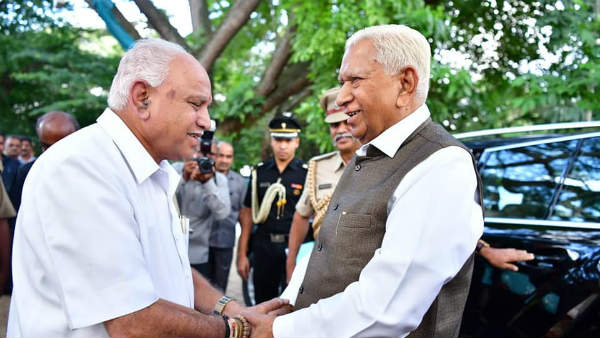 ಯಾರ ಹಂಗೂ ಇಲ್ಲದೆ ನಡೆಯುತ್ತಿದೆ