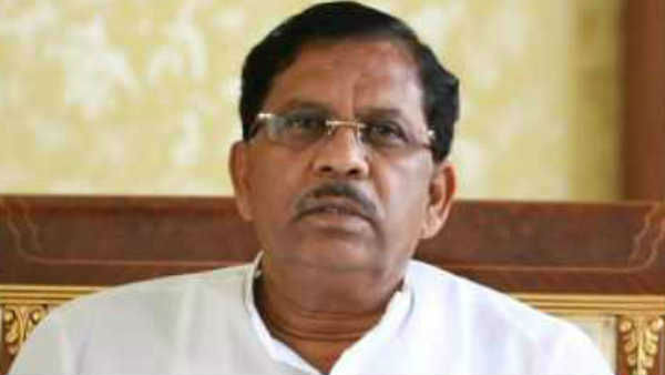 ಭಾವಚಿತ್ರ ಹಾಕಿಸಲು ಖರ್ಚಾಗಿರಬೇಕು