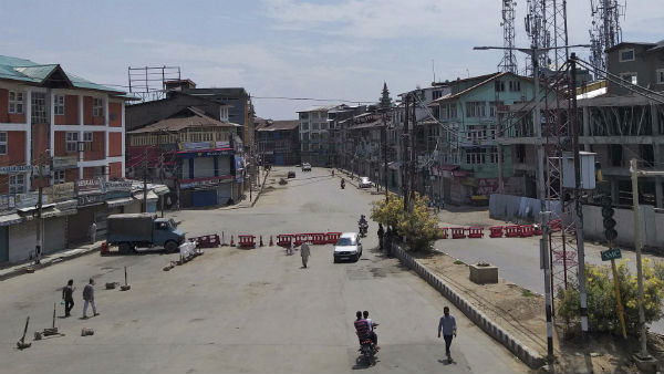 ಇಬ್ಬರು ಸಹೋದರರನ್ನು ಎಳೆದೊಯ್ದರು!